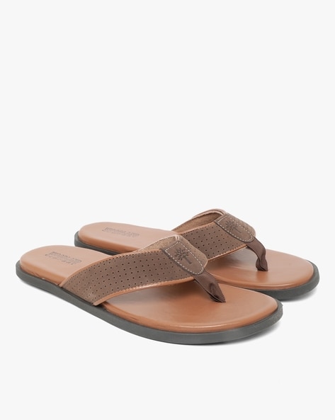 WOODLAND Men Camel Sandals - Buy WOODLAND Men Camel Sandals Online at Best  Price - Shop Online for Footwears in India | Flipkart.com