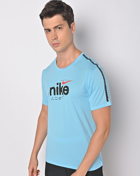 Offers on Nike t shirts upto 20-71% off - Limited period sale