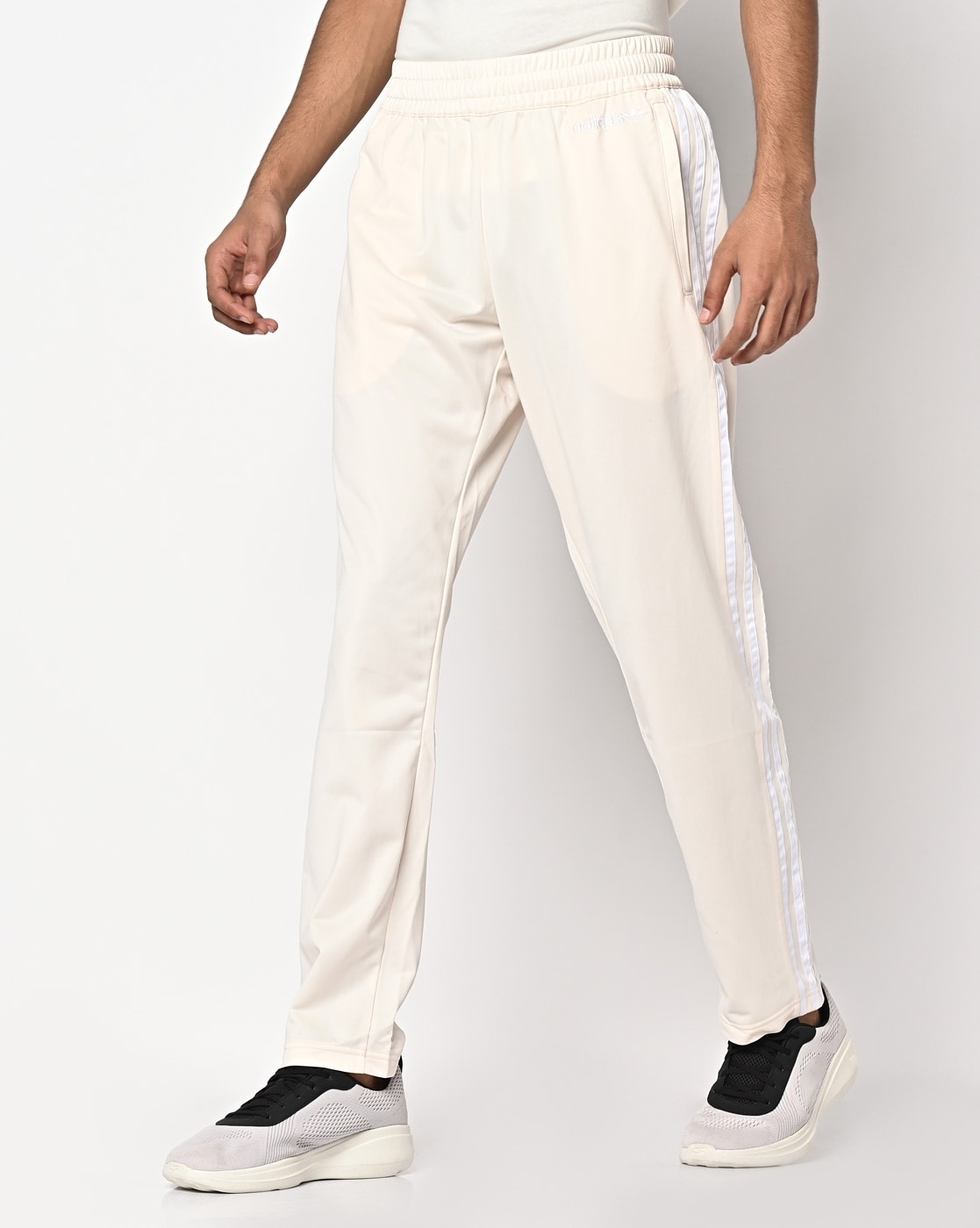 Buy online Offwhite Polyester Flat Front Formal Trouser from Bottom Wear  for Men by Solemio for 819 at 59 off  2023 Limeroadcom