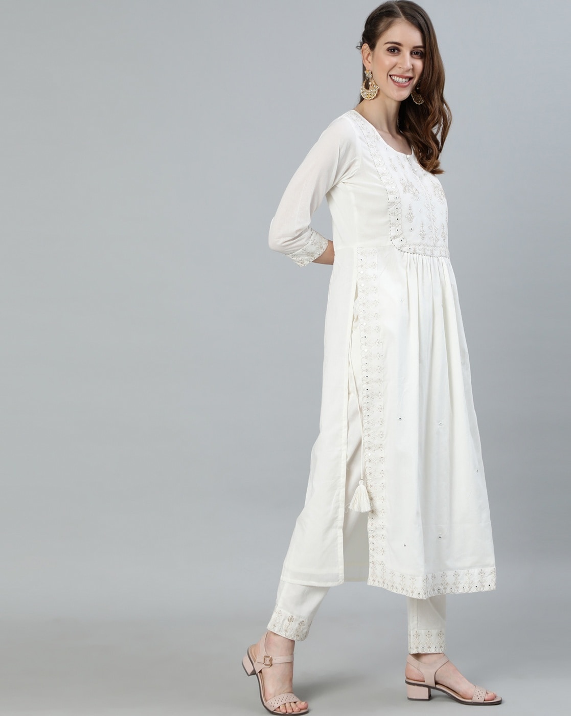 Jabong white clearance kurti