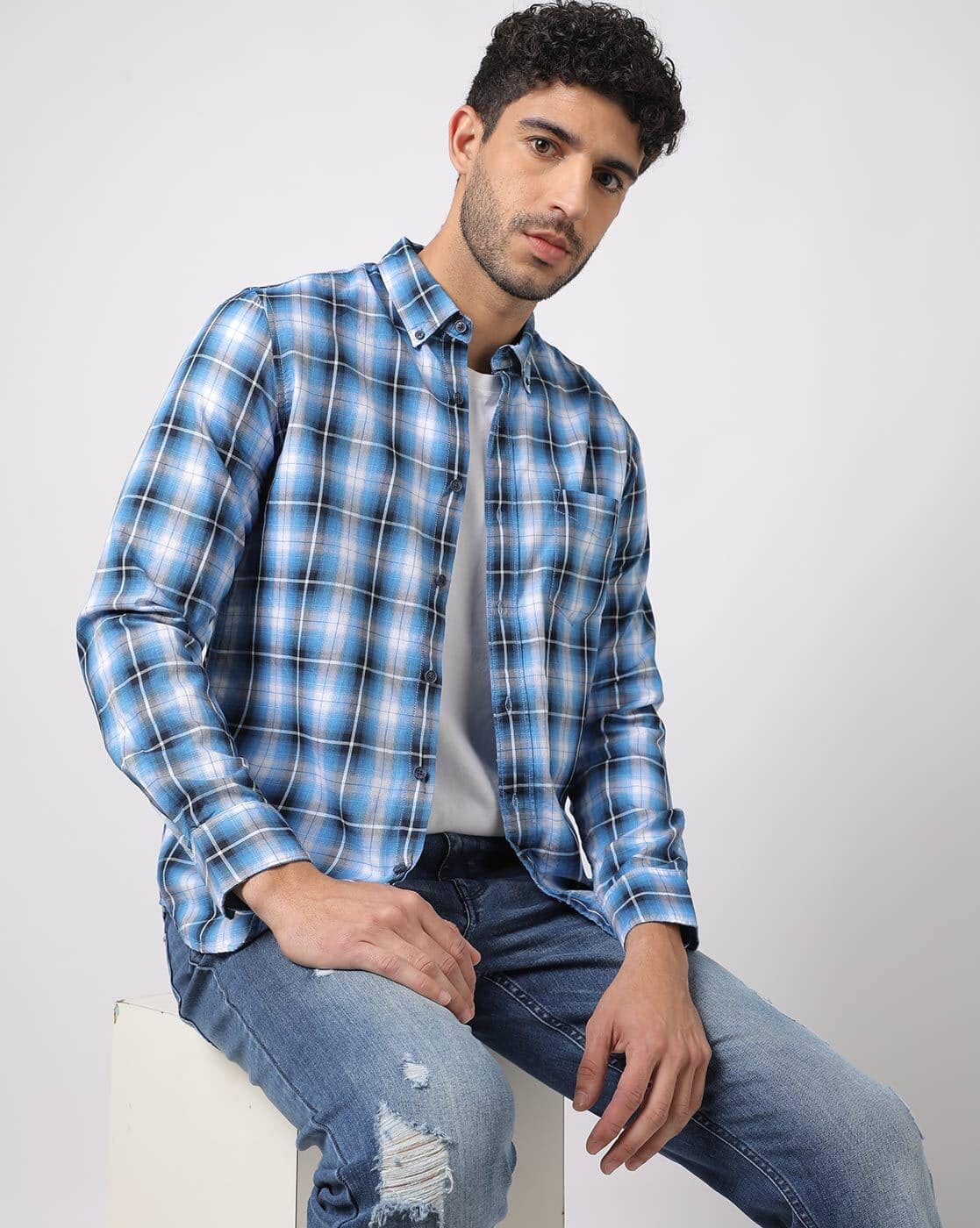Men Checked Slim Fit Shirt