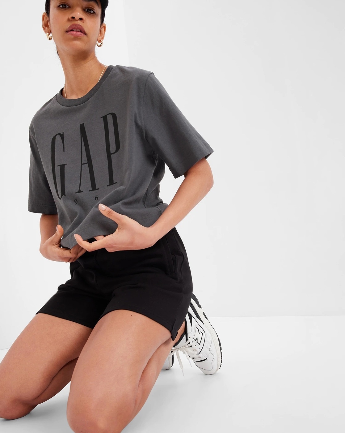 Gap easy on sale t shirt