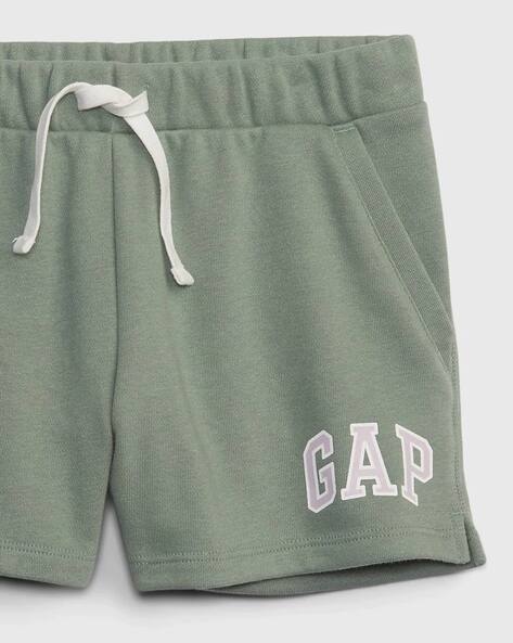 Gap on sale logo shorts