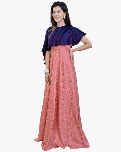 Cotton Ginny poncho | Pakistani dress design, Pakistani cape dresses, Party  wear dresses