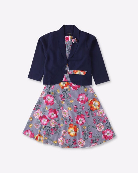 Tiny girl store clothing online