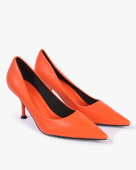 Stilletos with Pointed Toe-Shape
