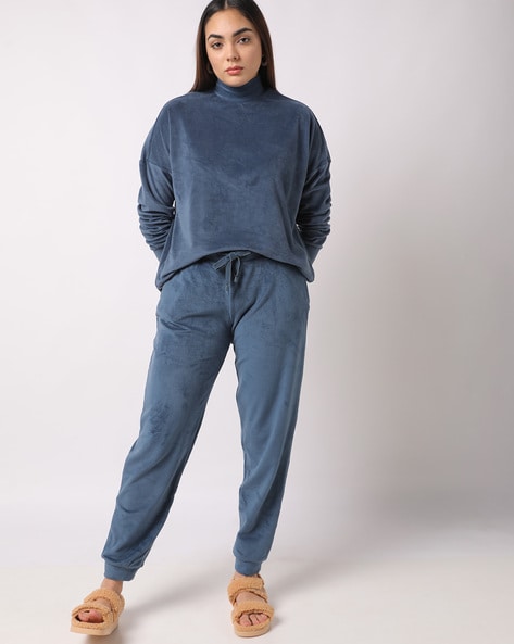 Women Velvet Joggers with Insert Pockets