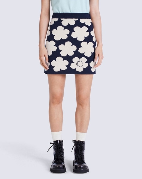 Jacquard tube outlet skirt