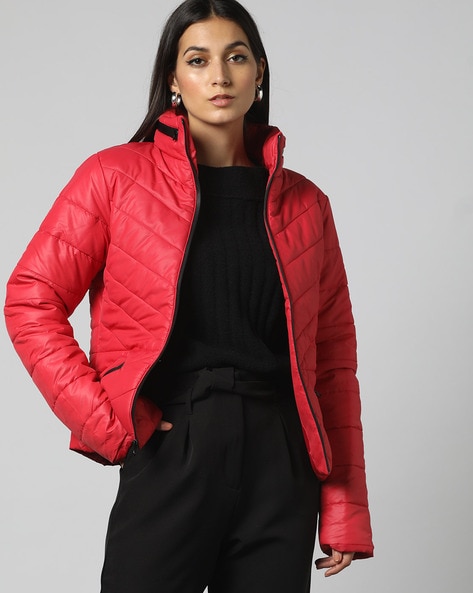 Highlight more than 159 red jacket women