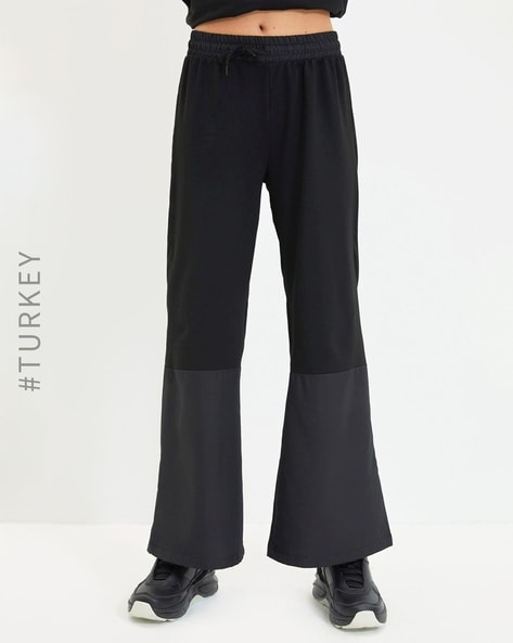 Buy Black Track Pants for Women by TRENDYOL Online