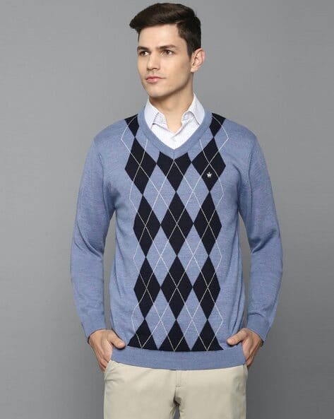 Argyle-Knit V-Neck Pullover