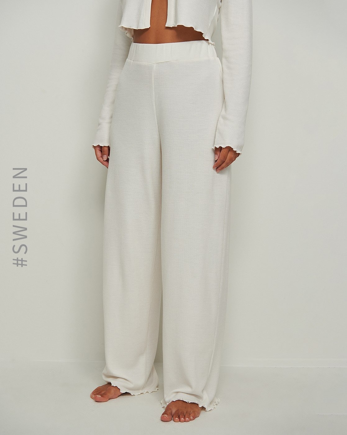 Slithem trousers  White  Ladies  HM IN