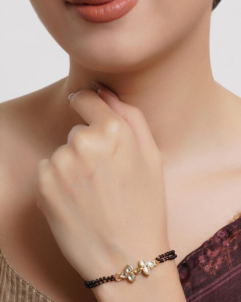 The Piyasha 22 KT Yellow Gold Bracelet