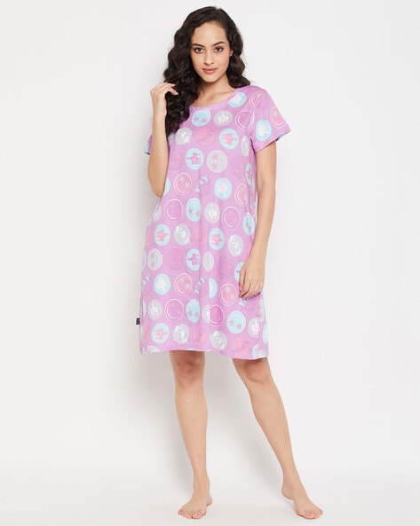 Night dress with clearance pockets