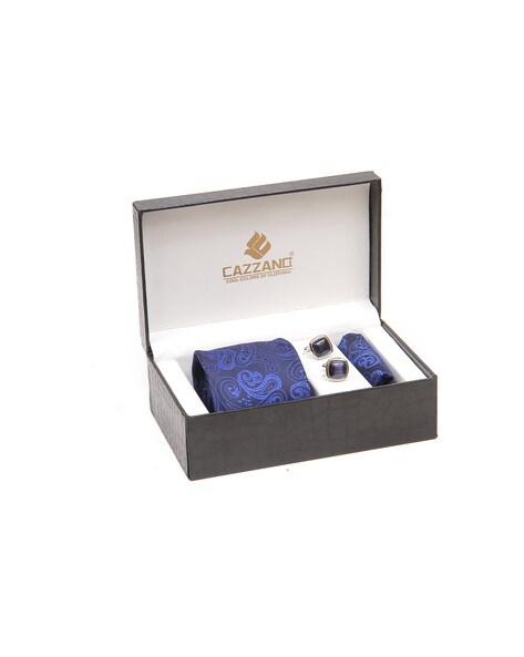 Raymond Luxury Gift Set Of Unstitched Suit & Shirting Fabrics at Rs  25000.00 | Chandni Chowk | Delhi| ID: 25937831562
