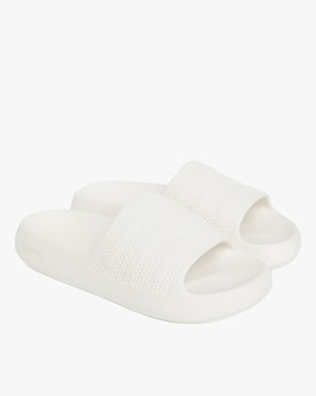 Adidas adilette discount slides women's white