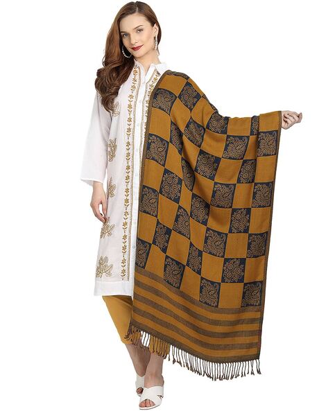 Paisley Pattern Reversible Shawl with Tassels Price in India