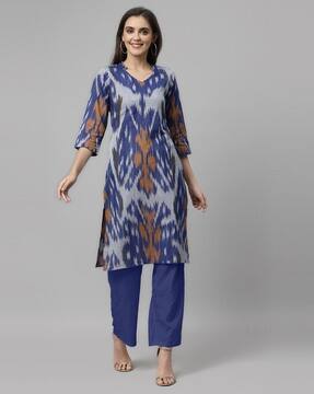 ajio ikat kurti