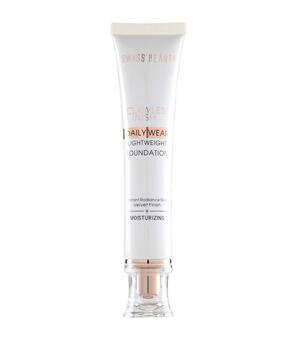 Daily Wear Lightweight Foundation 02