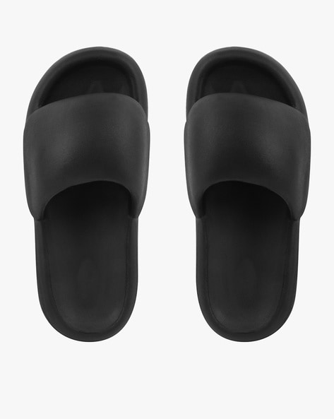 Chunky best sale black slides