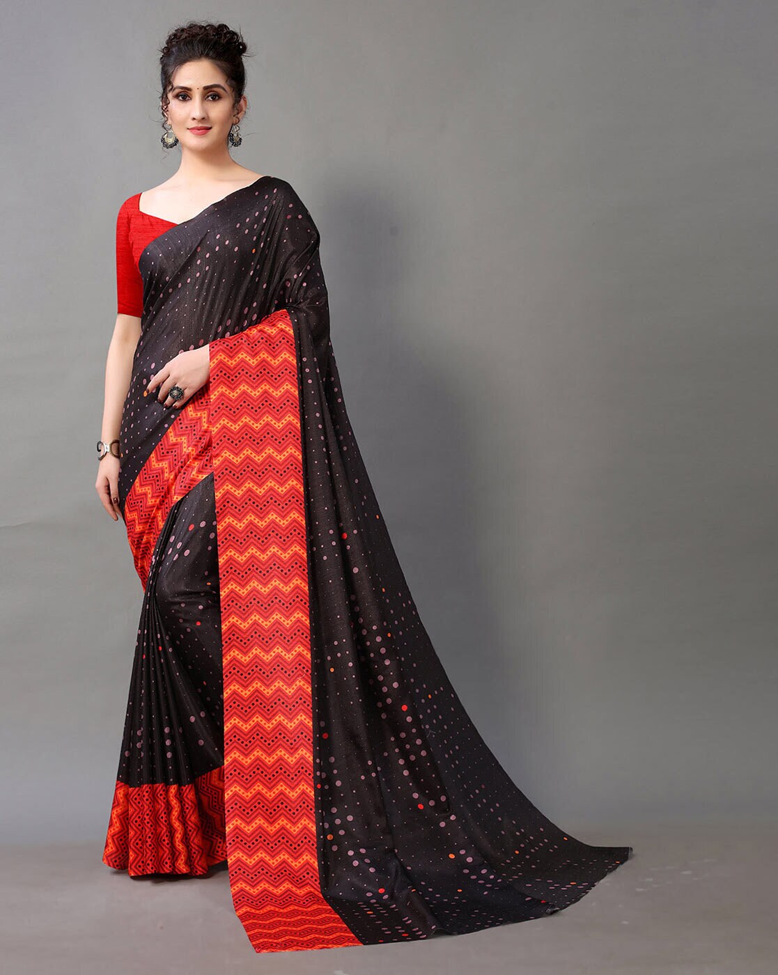 Buy Black Sarees for Women by SHAILY Online