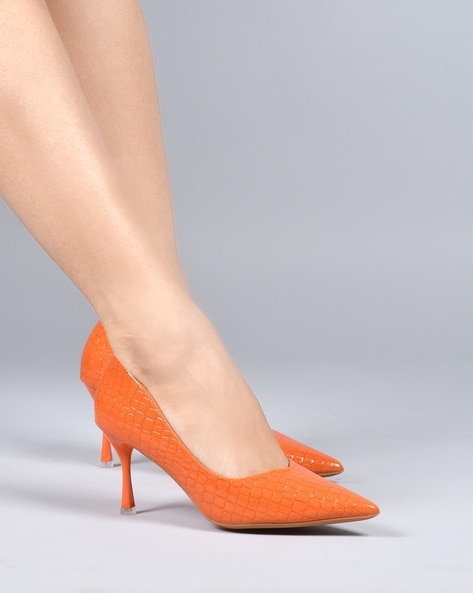 What Colour Shoes With an Orange Dress: A Guide | NA-KD