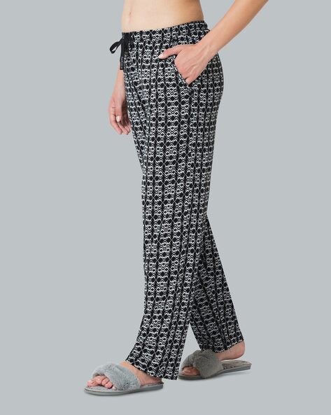 Buy Black Pyjamas & Shorts for Women by VAN HEUSEN Online