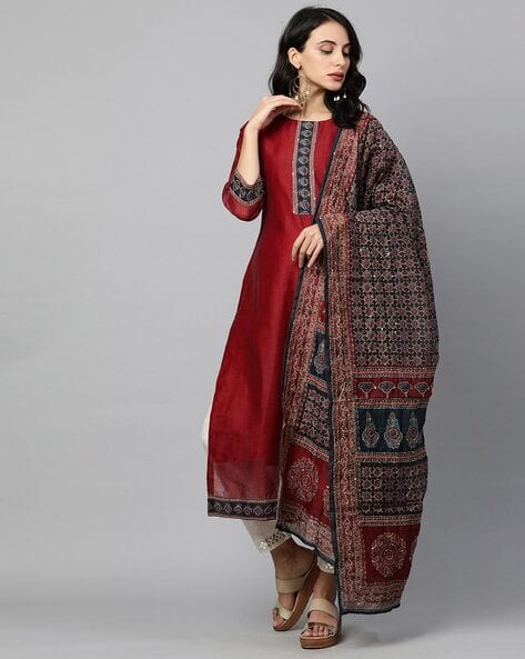 Buy Red Kurta Suit Sets for Women by Fashor Online | Ajio.com