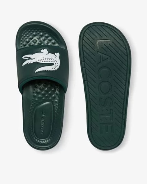 Lacoste flip best sale flops green