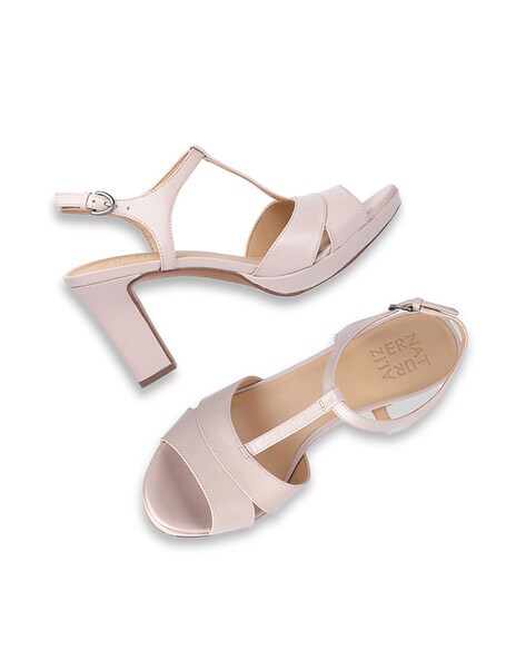 Naturalizer 2025 nude sandals