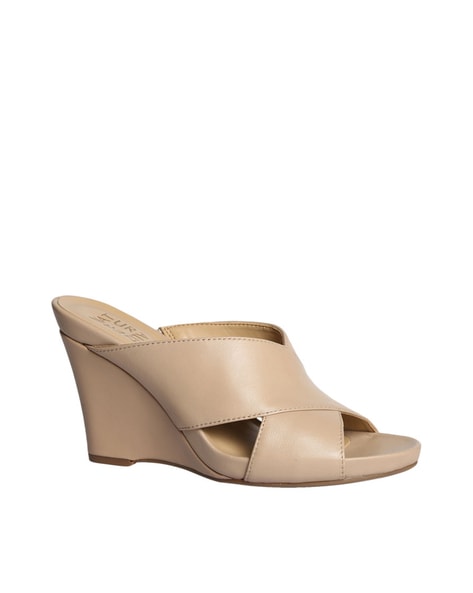 Naturalizer nude sandals hot sale