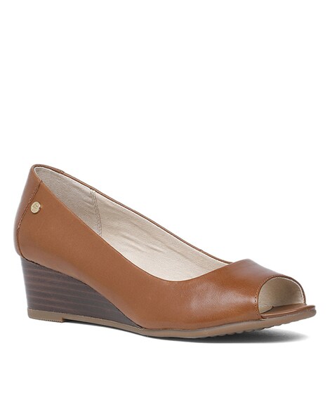 Sandal wedges outlet hush puppies