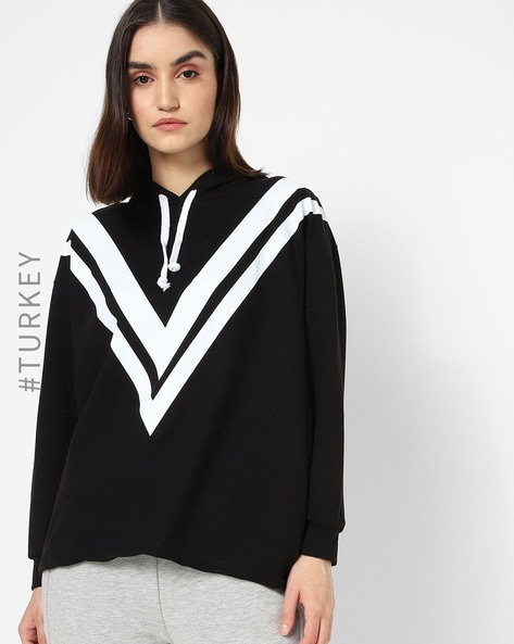 Buy Black Sweatshirt & Hoodies for Women by TRENDYOL Online