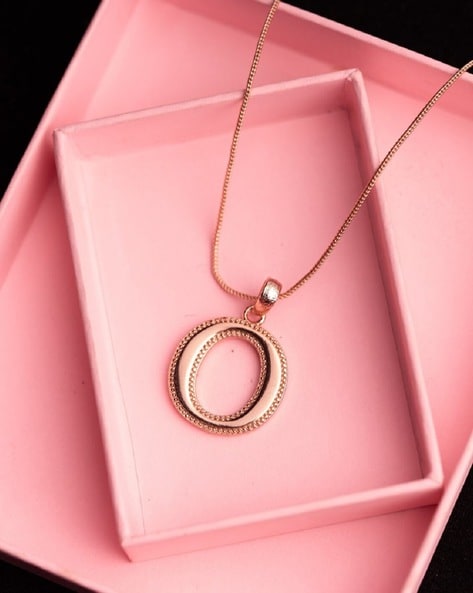 Amazon.com: Pandora Vintage Circle Collier Necklace - Adjustable Necklace  with Lobster Clasp - Great Gift for Her - 14k Rose Gold & Clear Cubic  Zirconia - 17.7
