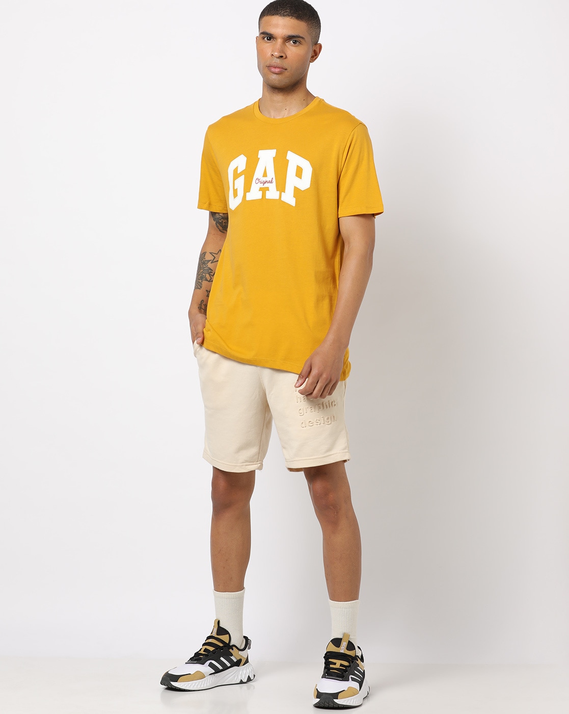 Buy Yellow Tshirts for Men by GAP Online | Ajio.com