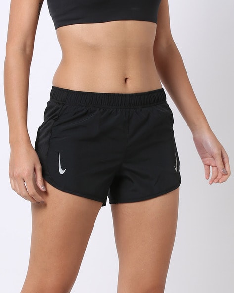heden Gespierd Niet ingewikkeld Buy black Shorts for Women by NIKE Online | Ajio.com