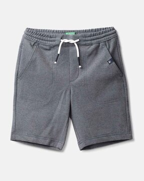 Mid Rise Shorts with Inserted Pockets