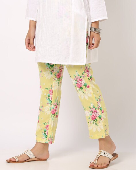 Women Mangalgiri Ankle-Length Pants with Insert Pockets