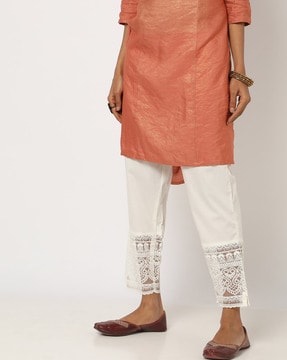 Women Mangalgiri Ankle-Length Pants with Insert Pockets