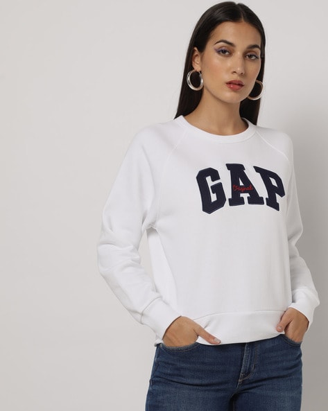 Gap deals white sweatshirt