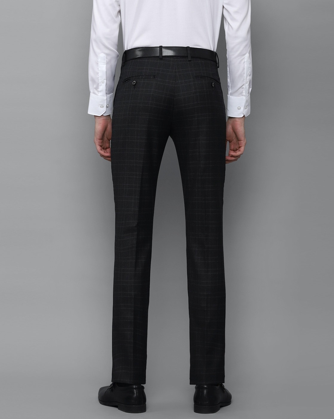 Buy LOUIS PHILIPPE Black Mens Contemporary Fit Solid Formal Trousers |  Shoppers Stop