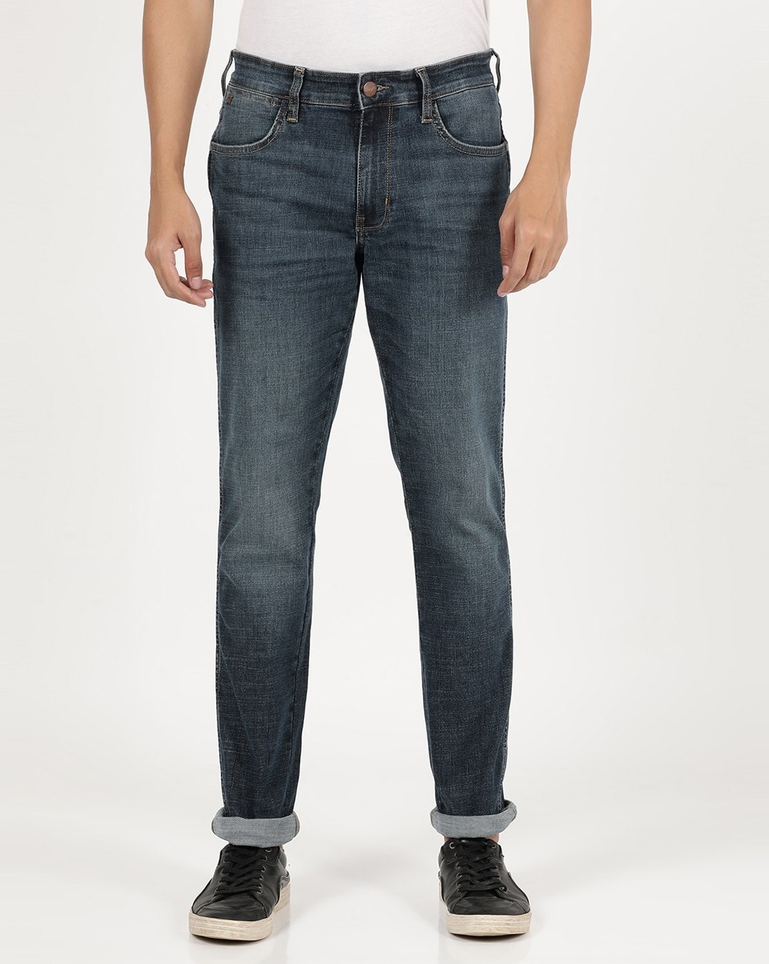 Buy Indigo Jeans for Men by WRANGLER Online 