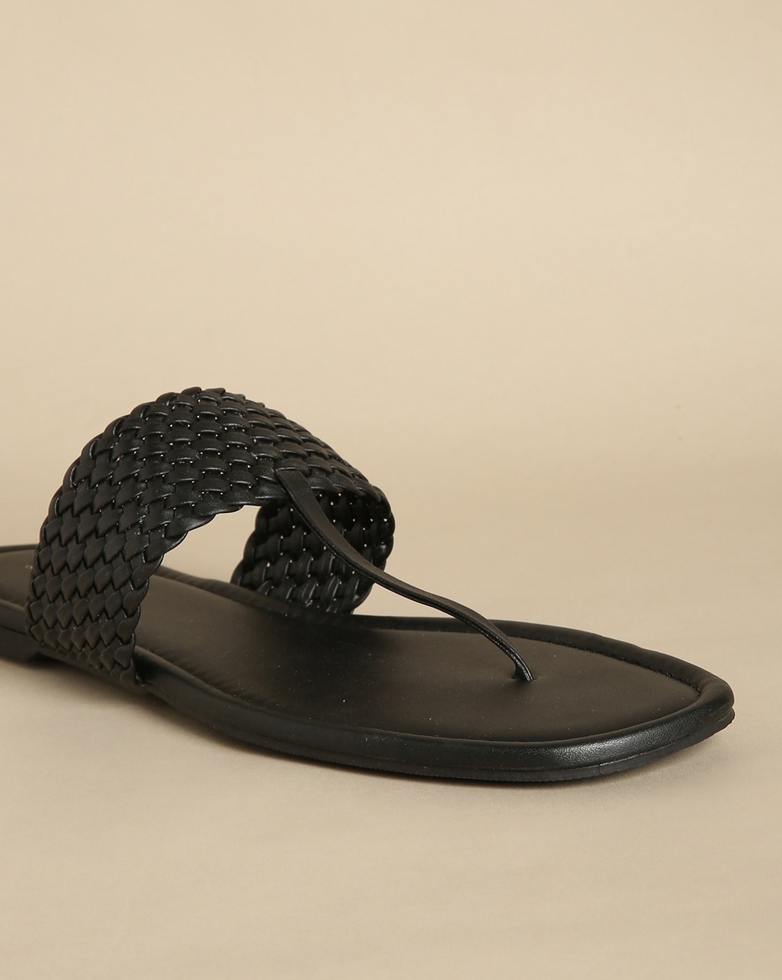 Women Leather London Rag Black Woven Open Toe Flats Sandal at Rs 350/pair  in Mumbai