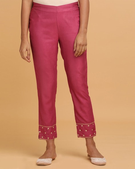 capri salwar design, new trouser style, trouser designs capri salwar design,  new trouser style, t… | Women trousers design, Womens pants design, Pants  women fashion