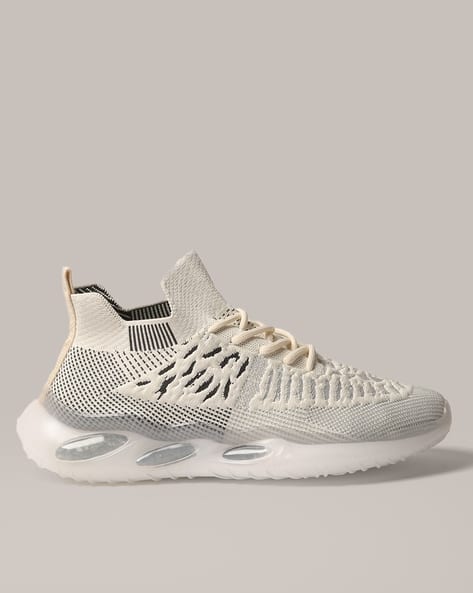 Men Mid-Top Lace-Up Sneakers with Pull-Tab