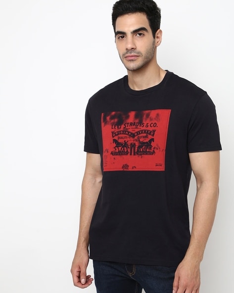 Buy Black Tshirts for Men by LEVIS Online 