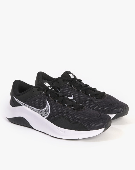 Nike legend essential online women's cross training shoes