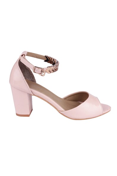 Blush pink 2024 chunky heels