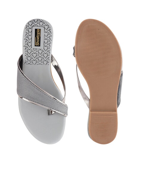 Beige And Silver Ladies Flat Sandals at Rs 380/pair in Mumbai | ID:  14744916430