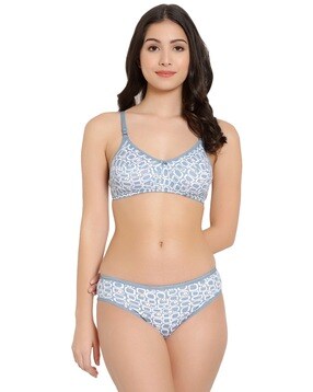 Buy online Grey Solid Bras And Panty Set from lingerie for Women by  Prettycat for ₹539 at 46% off